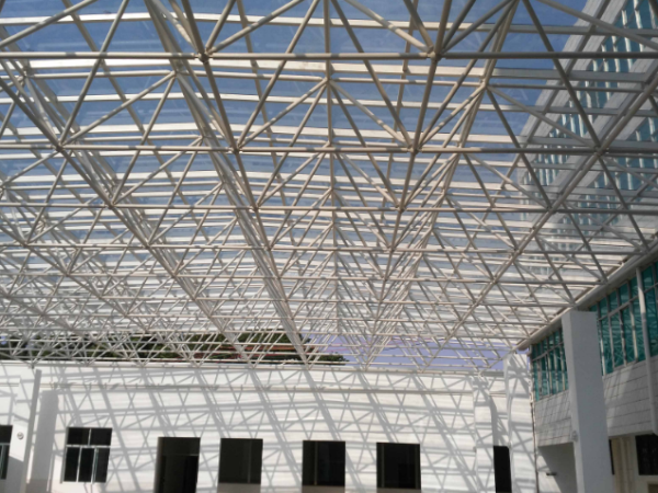 贺州管桁架加工中需要注意哪些问题?